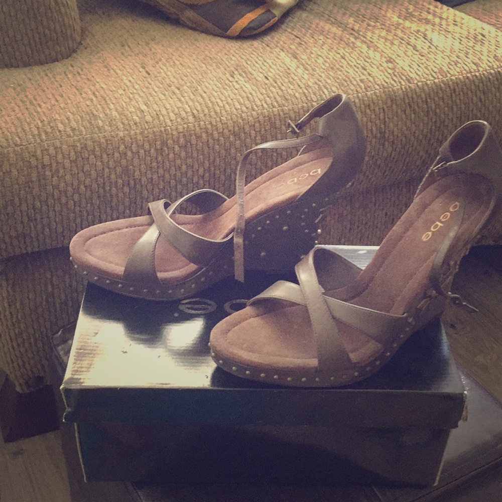 Bebe sandals